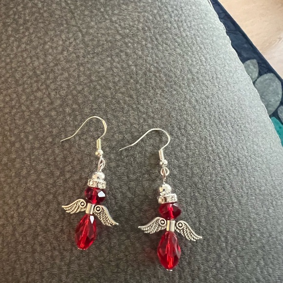 Blingy red angel earrings - Picture 1 of 1